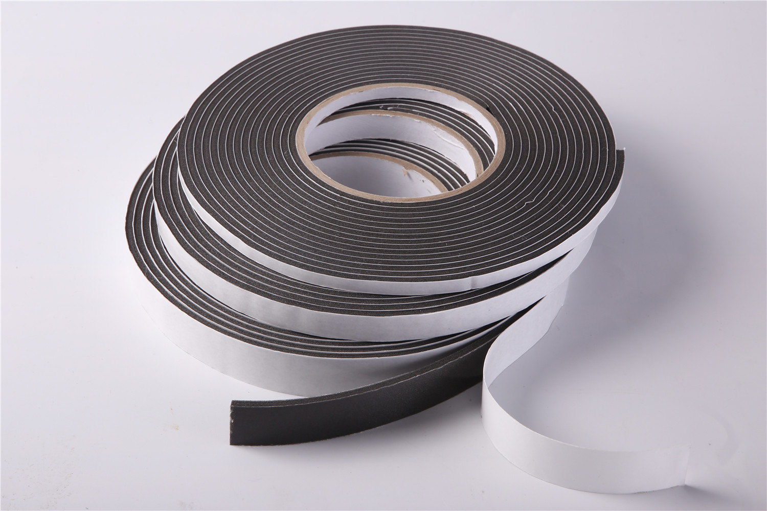 PVC soft black single side sealing strip for door and window 