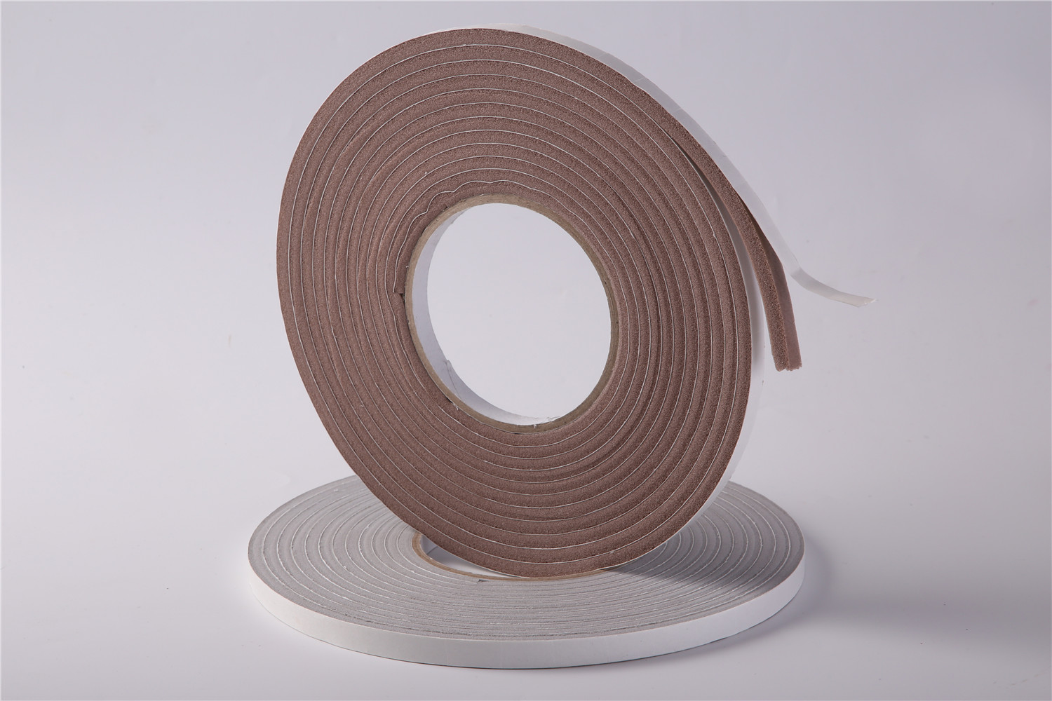 Polyvinyl chloride single side foam tape for fire and heat insulation and shock 